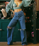 DAPHNE MID RISE 90's DISTRESSED JEANS